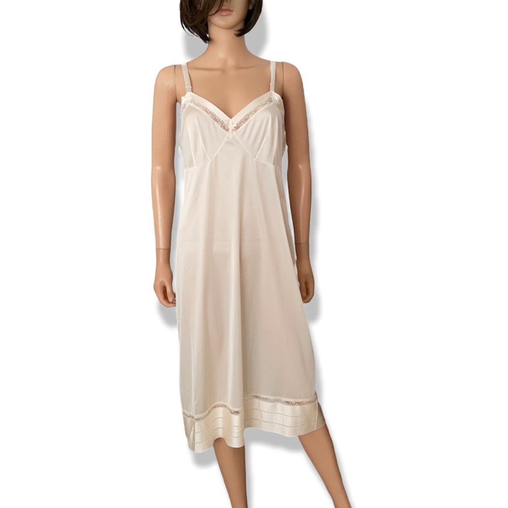 Vintage Lorraine Slip 1960’s